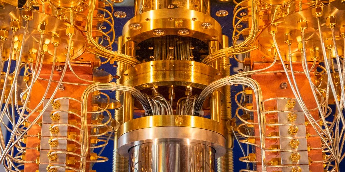 ¿Que es un cubit en computación cuántica? Y ¿que es una tecnología superconductora ? 